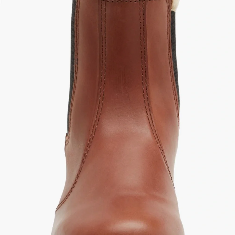 Doc Martins Lenore Saddle Brown Leather Chelsea Boots w Fur Lining sz 7 🌼